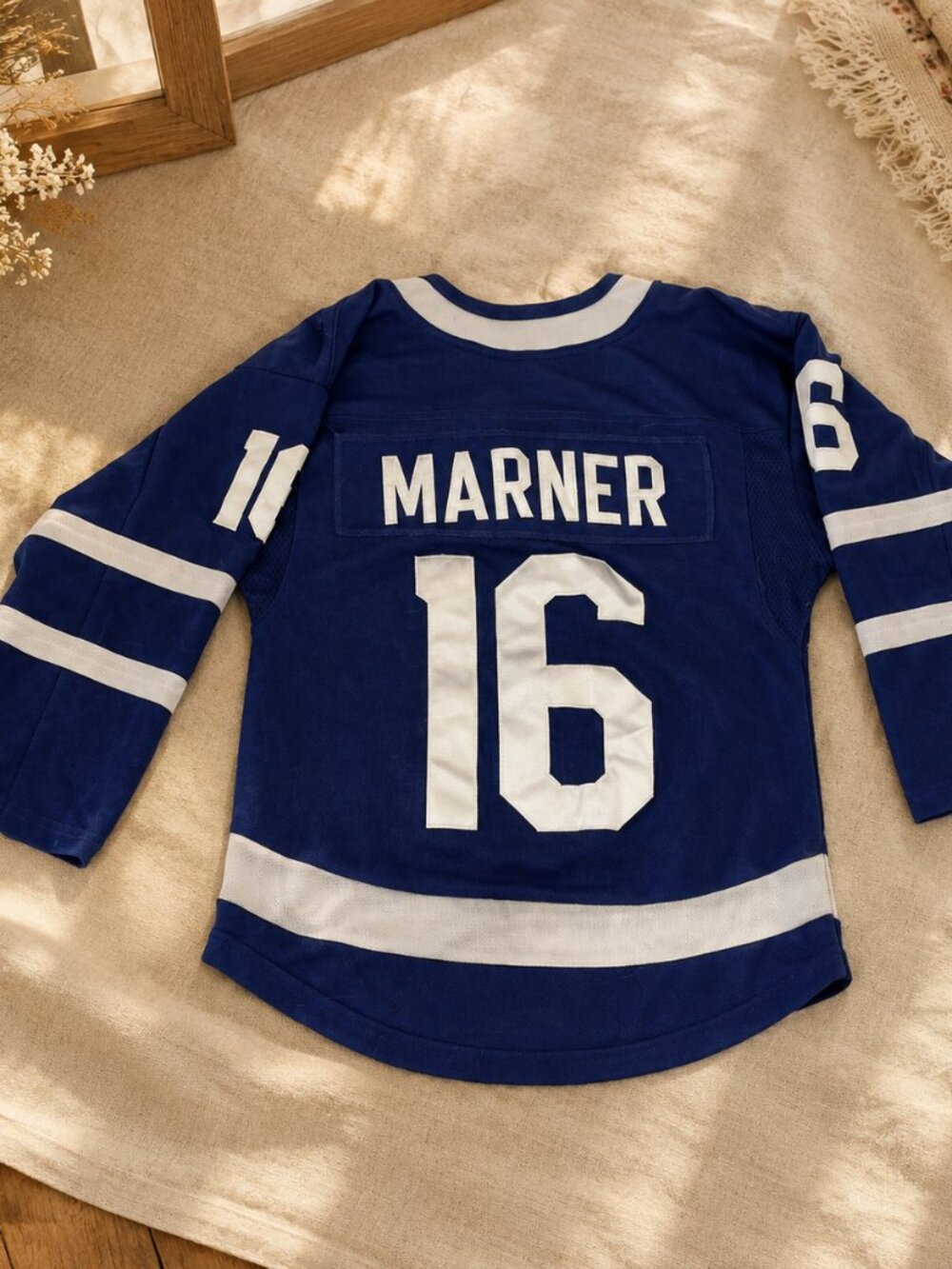 Toronto Maple Leaf's Jersey Mitch Marner #16 — Size Youth S/M